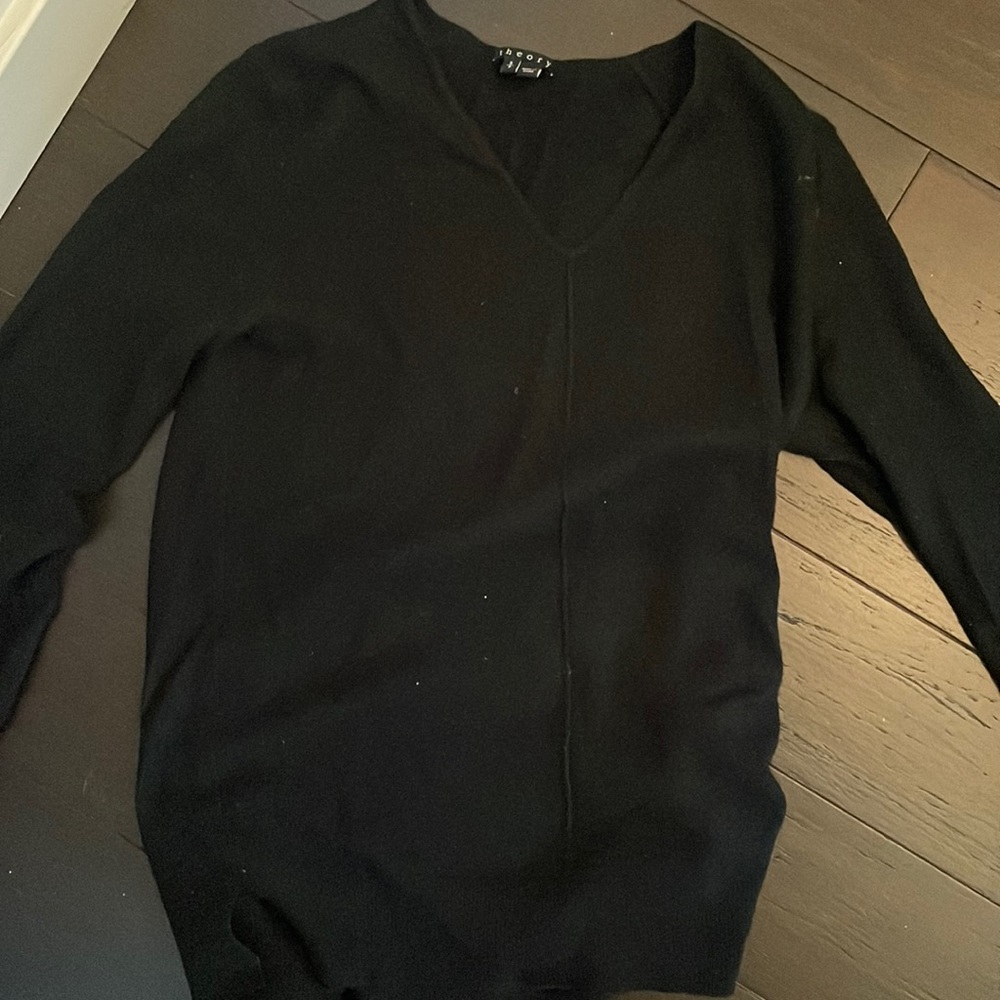 Theory cashmere V neck